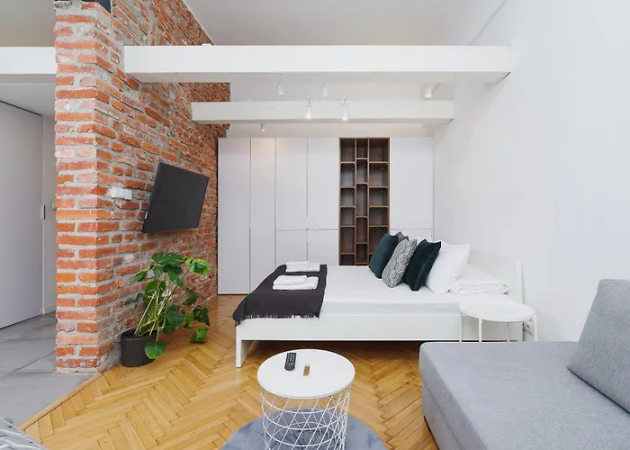 Kazimierz District - Miodowa 32 Street